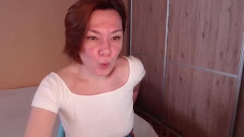 Snapshot of danbie_leen chatting on 12, 3, 2026 danbie_leen online show from 12, 3, 2026