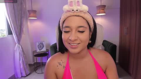 Snapshot of dandara_thompsson chatting on 15, 10, 2025 Dandara   online show from 15, 10, 2025