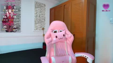 Danella Houston online show from 21, 11, 2025