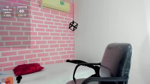 Snapshot of dani_lue chatting on 12, 2, 2025 dani_lue online show from 12, 2, 2025