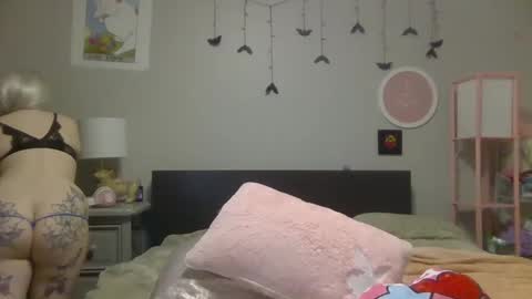 danidesiire online show from 5, 1, 2025