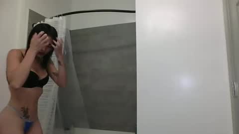 Snapshot of danidivina777 chatting on 6, 10, 2025 danidivina777 online show from 6, 10, 2025