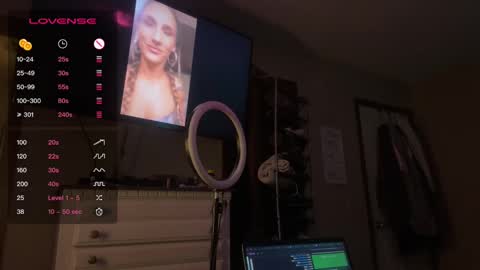 Snapshot of danidragon69 chatting on 30, 1, 2025 Dani Dragon online show from 30, 1, 2025