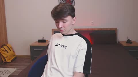 Snapshot of daniel_isaak chatting on 1, 3, 2025 Daniel Jerry online show from 1, 3, 2025