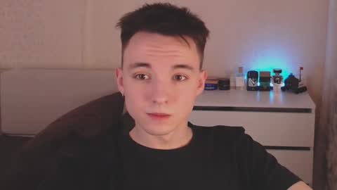 Snapshot of daniel_isaak chatting on 21, 12, 2025 Daniel Jerry online show from 21, 12, 2025