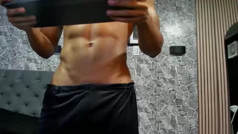 Snapshot of daniel_leconte chatting on 18, 12, 2025 daniel_leconte online show from 18, 12, 2025