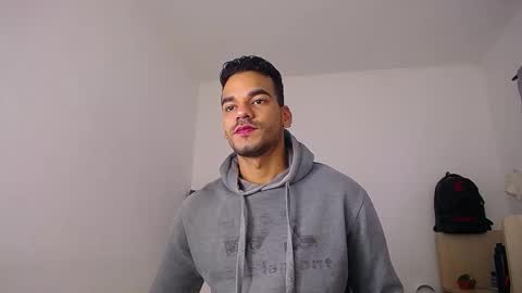 Snapshot of daniel_sherlock chatting on 1, 2, 2026 Daniel Sherlock online show from 1, 2, 2026