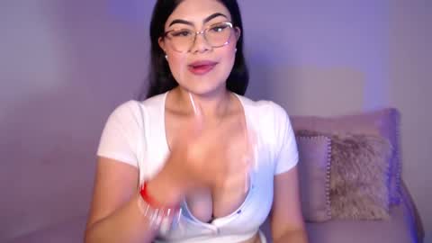 Snapshot of daniela_valencia chatting on 18, 2, 2025 Lucia online show from 18, 2, 2025