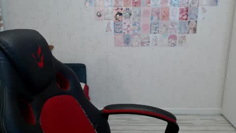 Daniella Martin online show from 12, 5, 2026