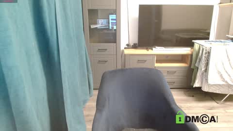 JessicaWhite online show from 12, 3, 2025