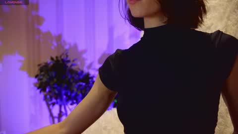 Snapshot of danielle_thomas chatting on 26, 2, 2025 Danielle online show from 26, 2, 2025