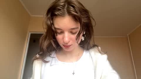 Snapshot of daniellevaulet chatting on 6, 11, 2025 Mia online show from 6, 11, 2025