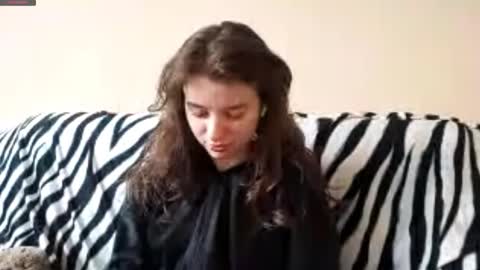 Snapshot of daniellevaulet chatting on 16, 12, 2025 Mia online show from 16, 12, 2025