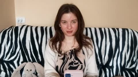 Mia online show from 9, 4, 2026