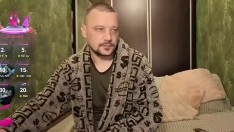 Snapshot of danielocool chatting on 3, 11, 2025 DanieloCool online show from 3, 11, 2025