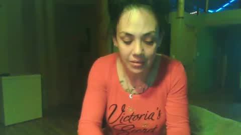 DaniLove online show from 4, 2, 2025