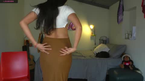 Snapshot of daniisla chatting on 22, 10, 2025 danalle .. online show from 22, 10, 2025