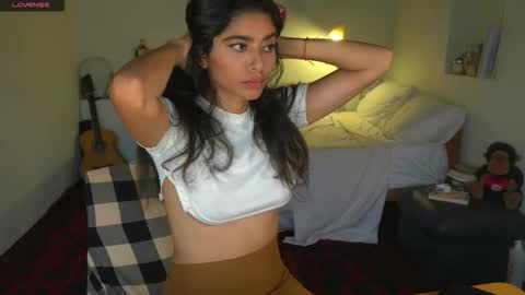 danalle .. online show from 7, 3, 2026