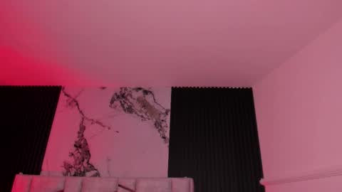 Dani Phonenix online show from 6, 2, 2026