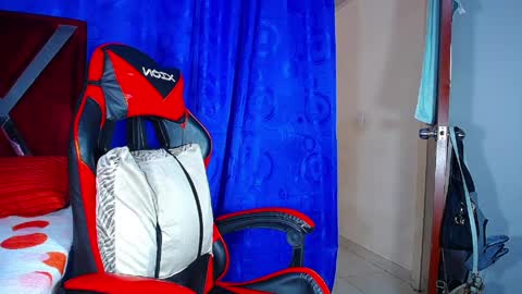 danisabrownn online show from 3, 4, 2026