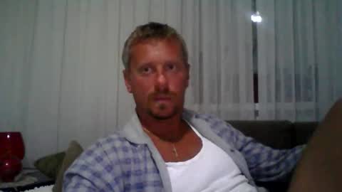 Snapshot of danisami12345 chatting on 23, 9, 2025 daniel online show from 23, 9, 2025