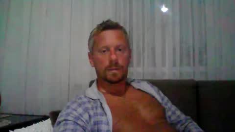 Snapshot of danisami12345 chatting on 26, 9, 2025 daniel online show from 26, 9, 2025