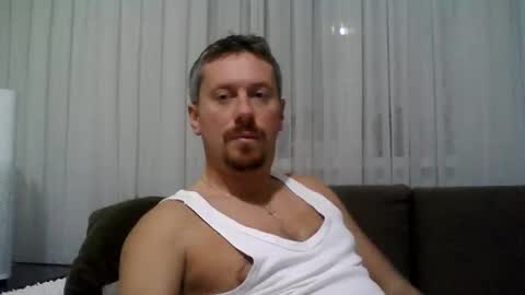 Snapshot of danisami12345 chatting on 20, 12, 2025 daniel online show from 20, 12, 2025