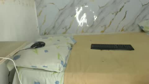 INSTAGRAM  Minni Moom online show from 27, 9, 2025