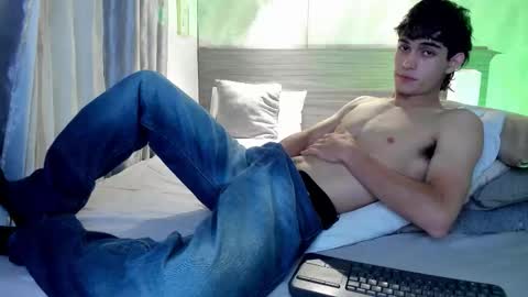 Snapshot of danmaxwell266 chatting on 29, 9, 2025 Dan Maxwell online show from 29, 9, 2025