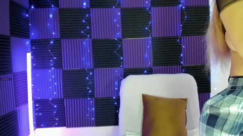 Snapshot of danna__castle chatting on 25, 5, 2026 Dannacastle online show from 25, 5, 2026
