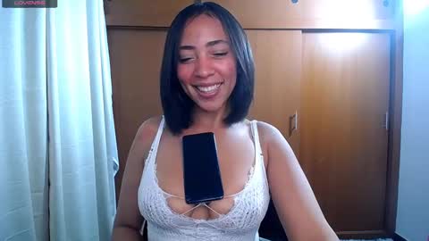 Snapshot of danna__ross chatting on 21, 2, 2025 Danna  Ross online show from 21, 2, 2025
