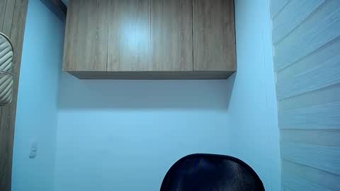 Danna  Ross online show from 12, 11, 2025