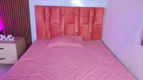 danna_peters online show from 19, 11, 2025