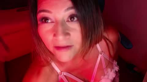 Snapshot of danna_wester chatting on 11, 10, 2025 D a n n a w e s t e r online show from 11, 10, 2025