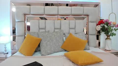 Danna online show from 2, 2, 2026