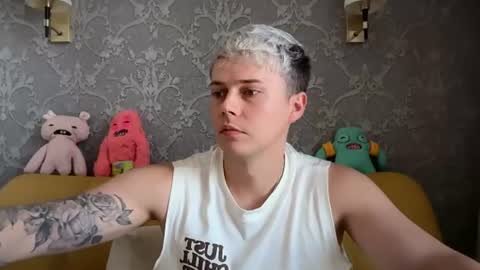 danny online show from 28, 7, 2026
