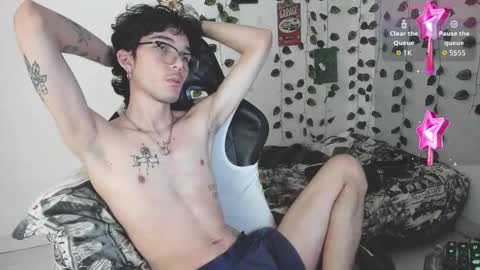 Snapshot of danny_phantom_09 chatting on 14, 10, 2025 danny_phantom_09 online show from 14, 10, 2025