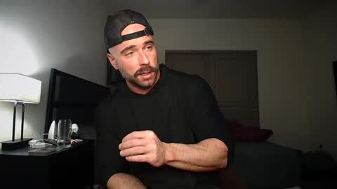 Snapshot of dannysteelexxx chatting on 8, 1, 2025 Danny Steele online show from 8, 1, 2025