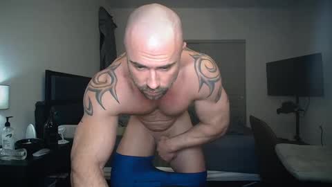 Snapshot of dannysteelexxx chatting on 4, 10, 2025 Danny Steele online show from 4, 10, 2025