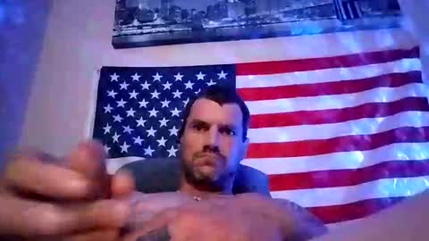 Snapshot of danpar5150 chatting on 21, 9, 2025 danpar5150 online show from 21, 9, 2025