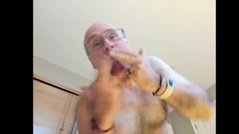 Mark online show from 3, 2, 2025