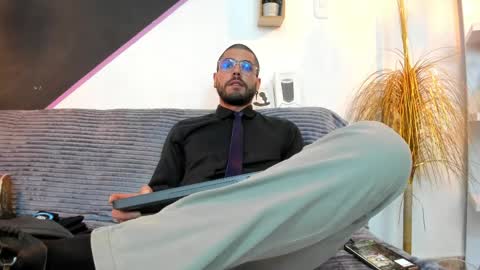 Dante Winter online show from 8, 4, 2026