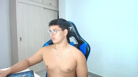 Snapshot of dantraxx chatting on 20, 12, 2024 Dantraxx online show from 20, 12, 2024