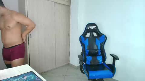 Snapshot of dantraxx chatting on 20, 1, 2025 Dantraxx online show from 20, 1, 2025