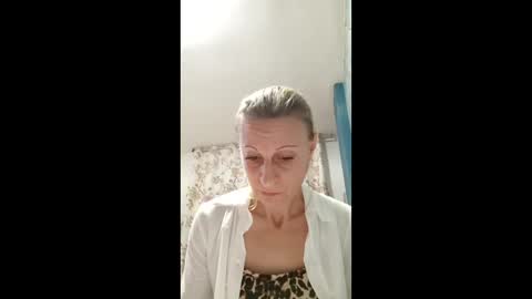 Snapshot of danuta1 chatting on 21, 12, 2025 DD online show from 21, 12, 2025