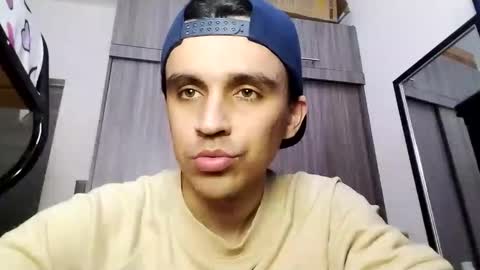 Snapshot of danylano chatting on 21, 9, 2025 Daniel online show from 21, 9, 2025