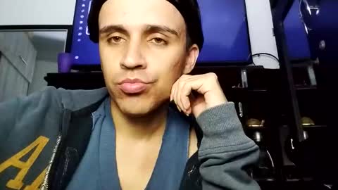 Snapshot of danylano chatting on 19, 10, 2025 Daniel online show from 19, 10, 2025