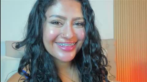 Snapshot of daphne_24 chatting on 16, 5, 2026 Antonella Mora online show from 16, 5, 2026