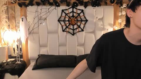 daphne_and_roger online show from 7, 10, 2025