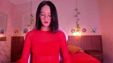 Snapshot of daphne_courtis chatting on 18, 7, 2026 Daphne online show from 18, 7, 2026
